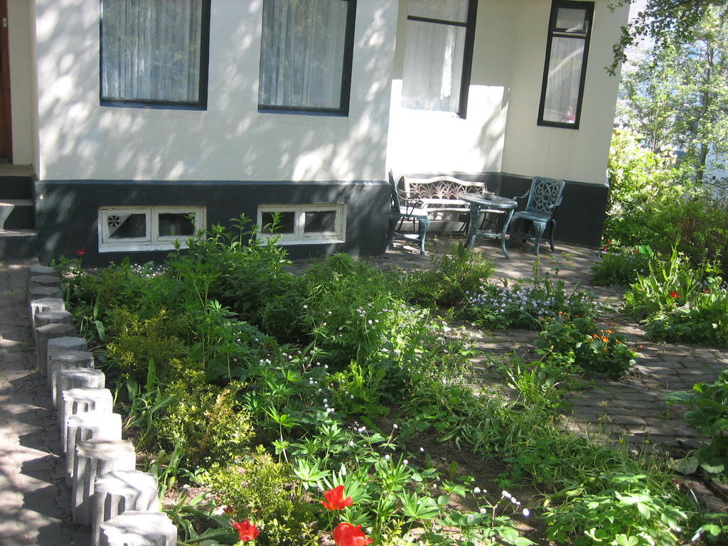 Guesthouse Solgardar Akureyri Buitenkant foto